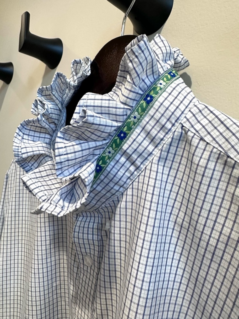 Reworked CHAPS Button Down Ruffle Collar Scandinavian Ribbon Top | OOAK | XL - Picture 5 of 10